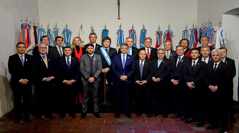 Javier Milei no se reunirá con los gobernadores el 9 de julio y retrasa las negociaciones por los fondos