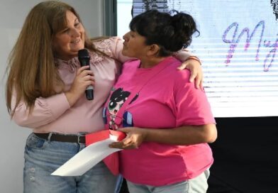 Distinguieron a vecinas emprendedoras de la ciudad