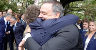 Extrajudicial: el Gobierno intenta cerrar causas con plata y abogados propios