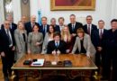 La foto del gabinete y el video con música de Rocky que difundió Presidencia: uno por uno, quiénes fueron a respaldar a Adorni al Congreso