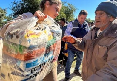 Operativo integral de entrega de módulos alimentarios a comunidades originarias de Tartagal