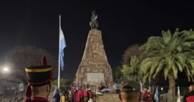 Una emotiva Guardia Bajo las Estrellas recordó al General Güemes en la Ciudad de Buenos Aires