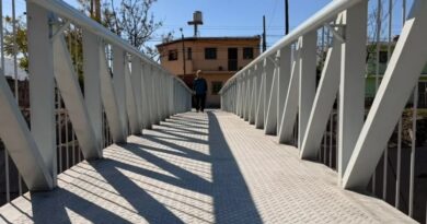 Quedó habilitada la nueva pasarela peatonal sobre el canal Yrigoyen