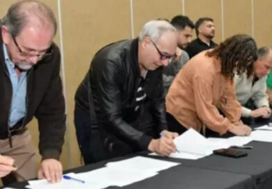 Provincia y gremios estatales firmaron acuerdo salarial