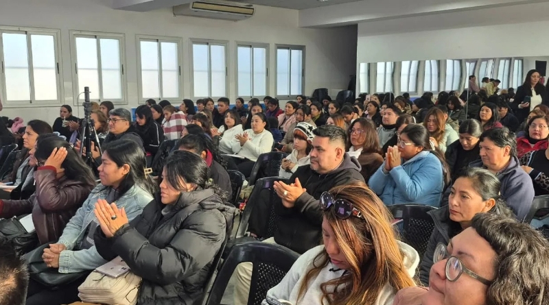 Nueva jornada de “De la Tiza al Ecosistema Digital” en el CIC de Bicentenario